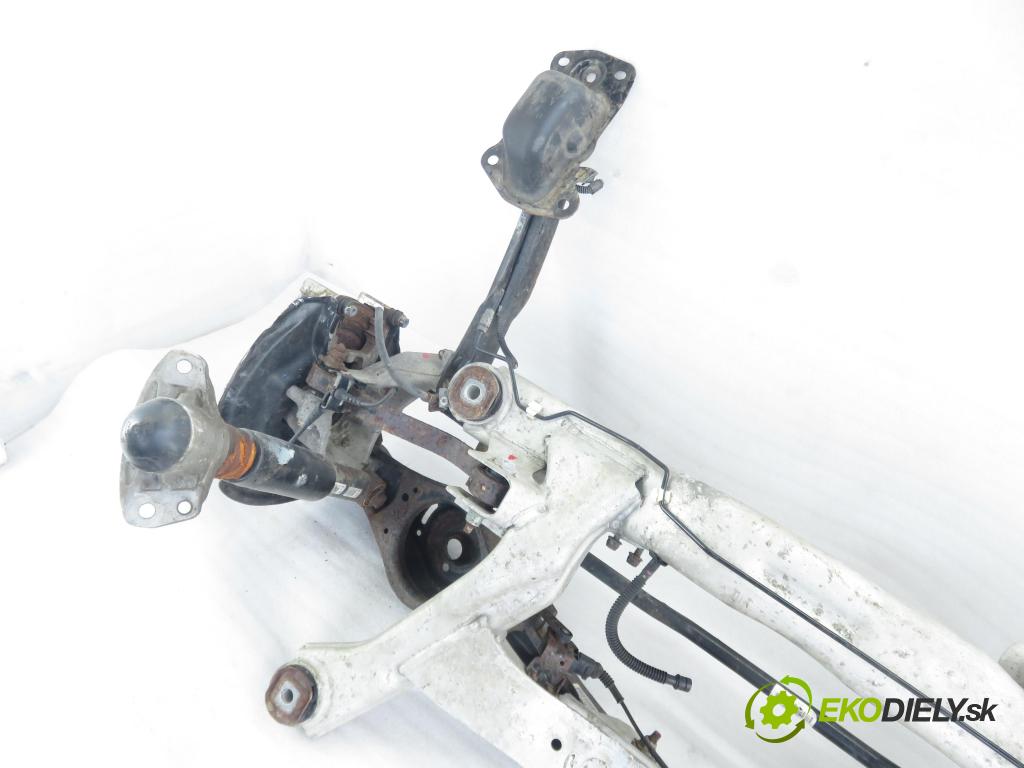 VW PASSAT B6 Variant (3C5) KOMBI 2006 184,00 3.2 FSI 4motion - AXZ 3168,00 ZADNÍ: 3C0505235H