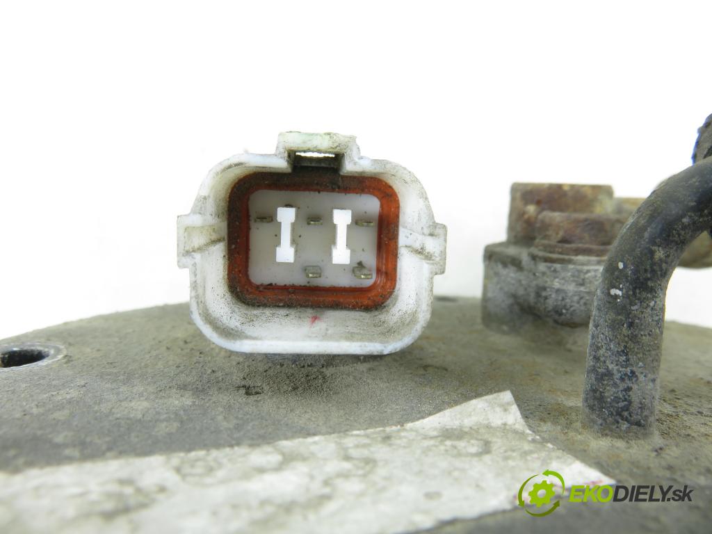 HYUNDAI SONATA IV (EF) SEDAN 2004 96,00 2.0 1997,00 pumpa paliva