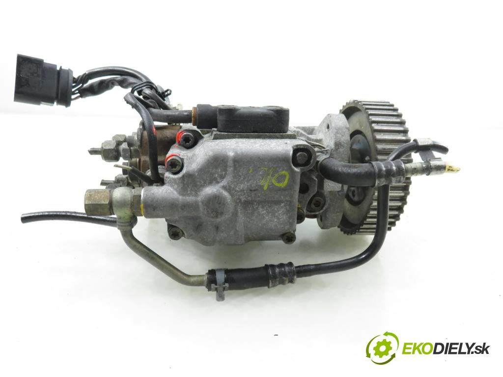 VW GOLF IV (1J1) HB 2001 66,00 1.9 TDI 90 - ALH 1896,00 Pumpa vstrekovacia 038130107D (Vstrekovacie čerpadlo)