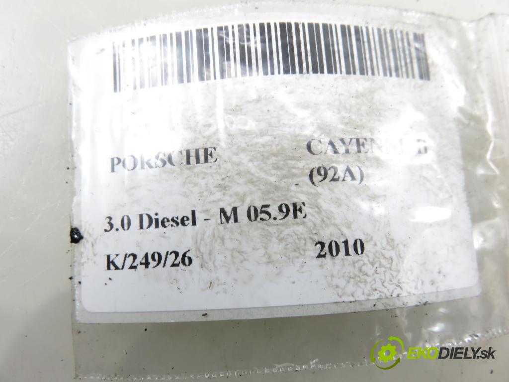 PORSCHE CAYENNE II (92A) SUV 2010 176,00 3.0 Diesel - M 05.9E 2967,00 Chladič servočerpadlo 7P0422885B
