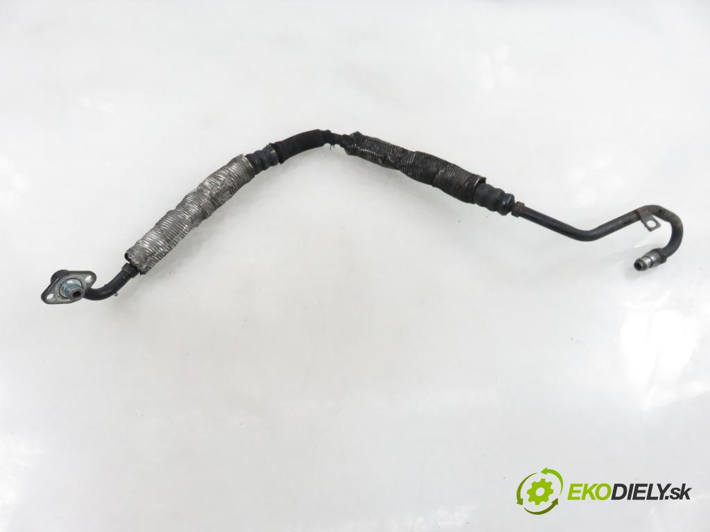 PORSCHE CAYENNE II (92A) SUV 2010 176,00 3.0 Diesel - M 05.9E 2967,00 rúrka / Rúra servočerpadlo 7P0422893C