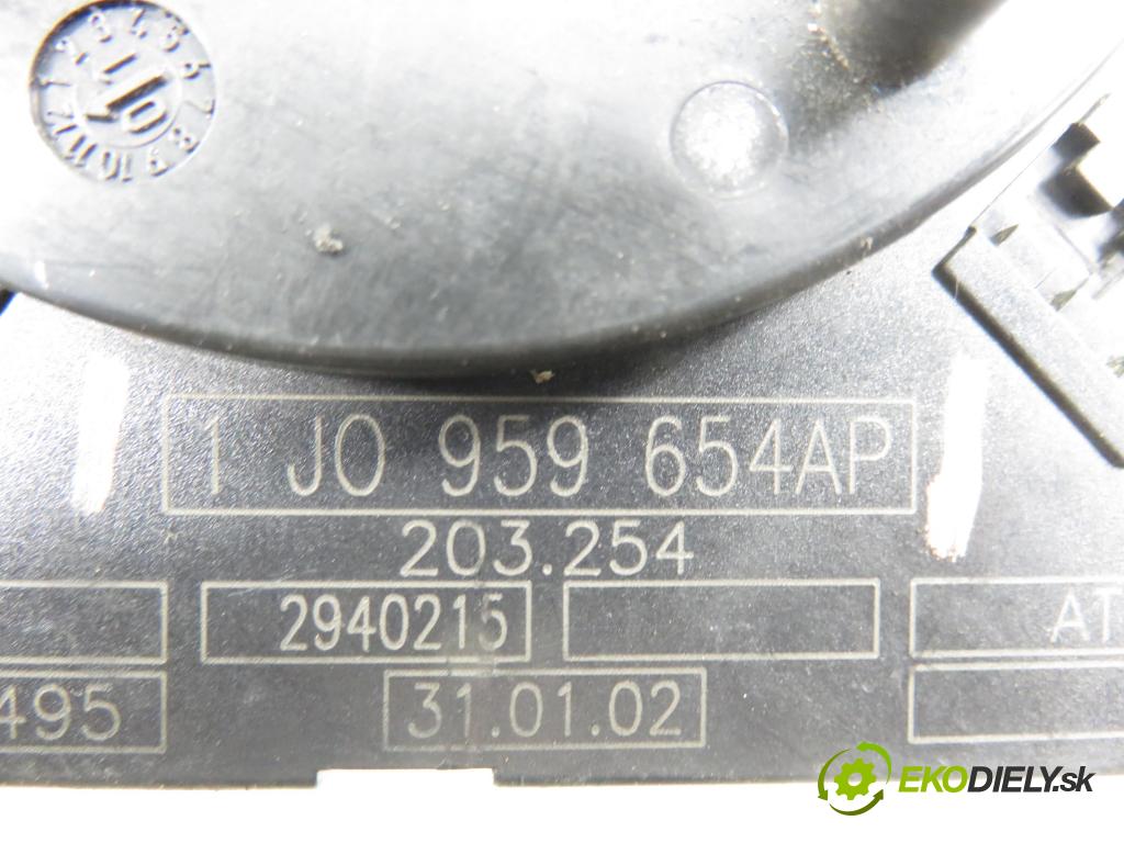 VW GOLF IV (1J1) HB 2001 66,00 1.9 TDI 90 - ALH 1896,00 PÁSKA: air BAG 1J0959654AP