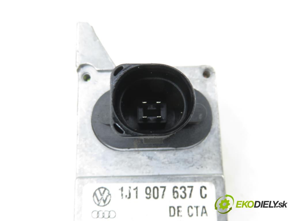 VW GOLF IV (1J1) HB 2001 66,00 1.9 TDI 90 - ALH 1896,00 Snímač ESP 1J0907655