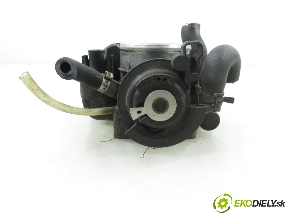 VW PASSAT B5 (3B2) SEDAN 1997 92,00 1.8 20V 125 - ADR 1781,00 Škrtiaca klapka 058133063H (Škrtiaca klapka)