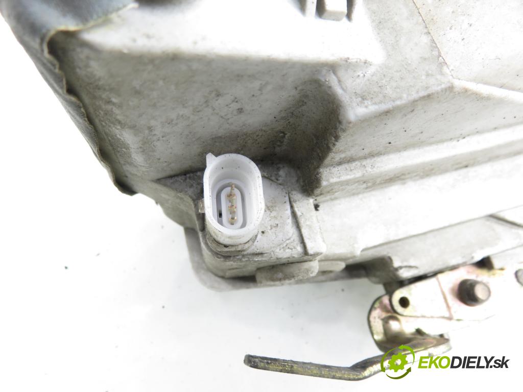 VW SHARAN (7M8, 7M9, 7M6) HB 1999 81,00 1.9 TDI 110 - AFN 1896,00 zámok PPE 93BG220A20DD