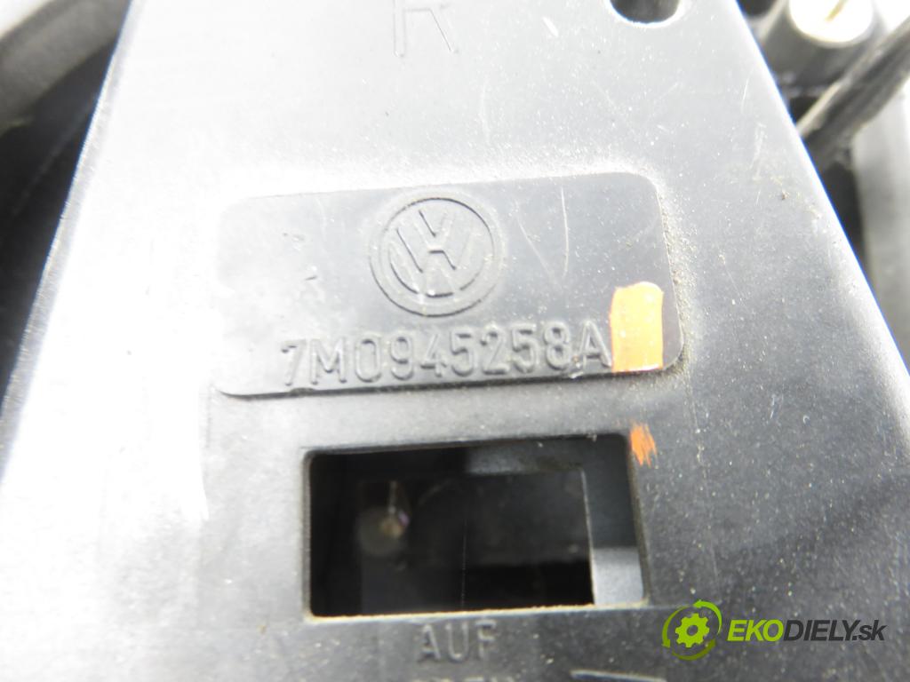 VW SHARAN (7M8, 7M9, 7M6) HB 1999 81,00 1.9 TDI 110 - AFN 1896,00 světlo pravé zadní 7M0945258A