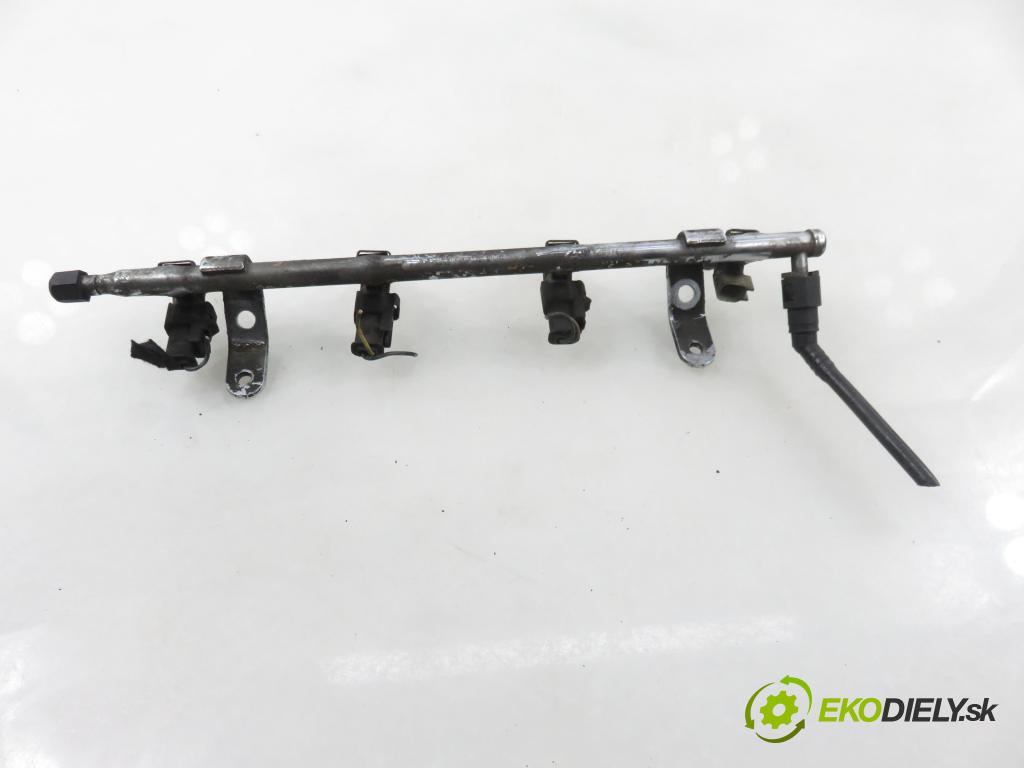 CHRYSLER PT CRUISER (PT_) MINIVAN 2001 104,00 2 - ECC 1996,00 Lišta vstrekovacia 04891345AA ; 0280155976 ; 04669768 (Vstrekovacia lišta)