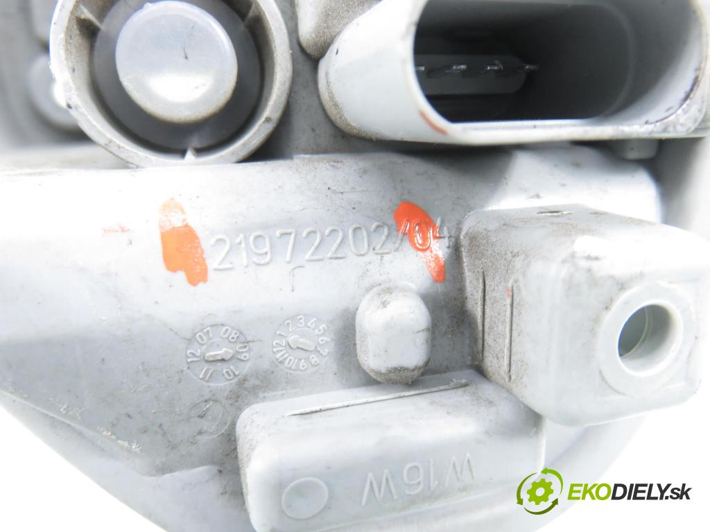 AUDI A4 Avant (8K5, B8) KOMBI 2008 100,00 2.0 TDI - CAGB 1968,00 vložka svetla pravy zadné 21972202