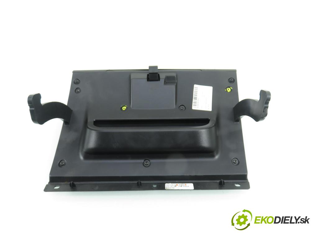 DACIA DUSTER (HM_) SUV 2021 74,00 1.0 TCe 100 (HMMT) 999,00 Priehradka, kastlík F015433