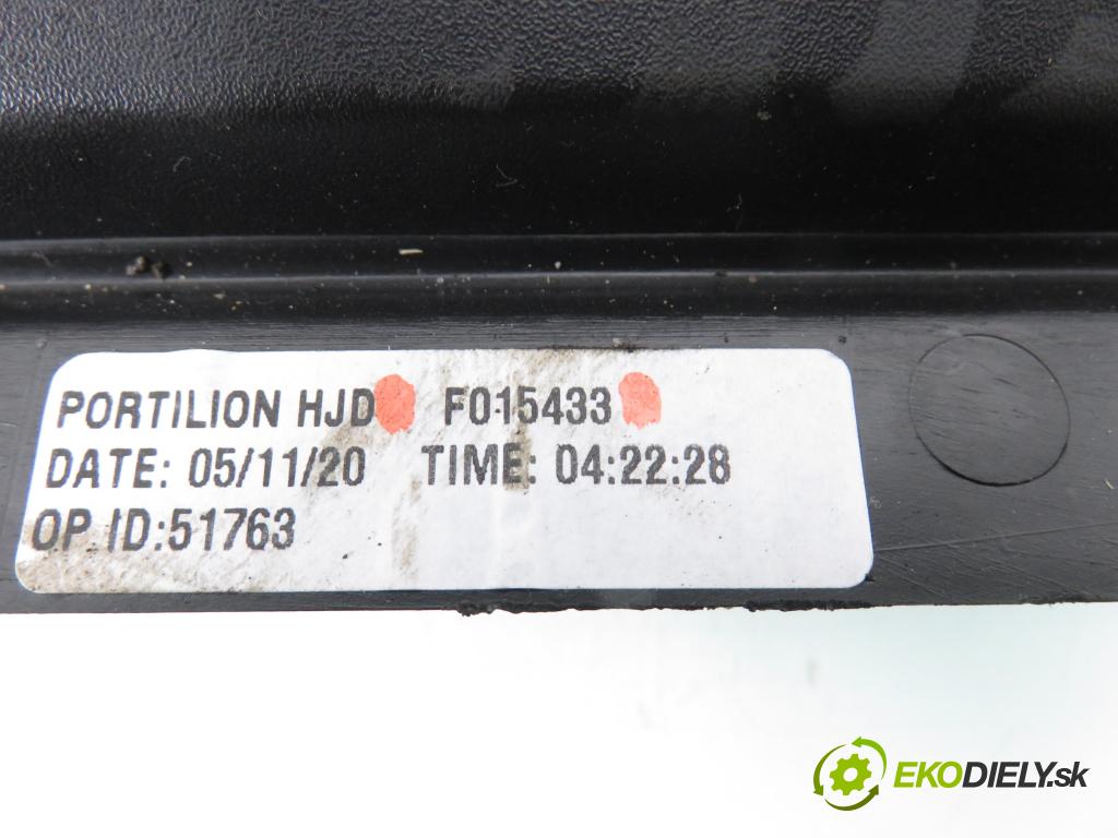 DACIA DUSTER (HM_) SUV 2021 74,00 1.0 TCe 100 (HMMT) 999,00 Priehradka, kastlík F015433