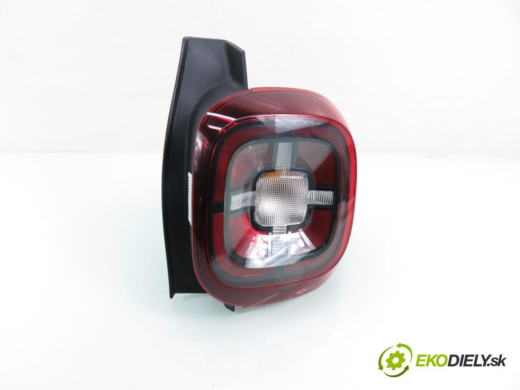 DACIA DUSTER (HM_) SUV 2021 74,00 1.0 TCe 100 (HMMT) 999,00 Svetlo pravé zadné 265503601R