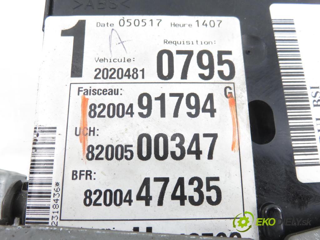 RENAULT ESPACE IV (JK0/1_) MINIVAN 2005 85,00 1.9 dCi 116 - F9Q 820 1870,00 MODUL BSI 8200447435 ; 8200491794 ; 8200500347