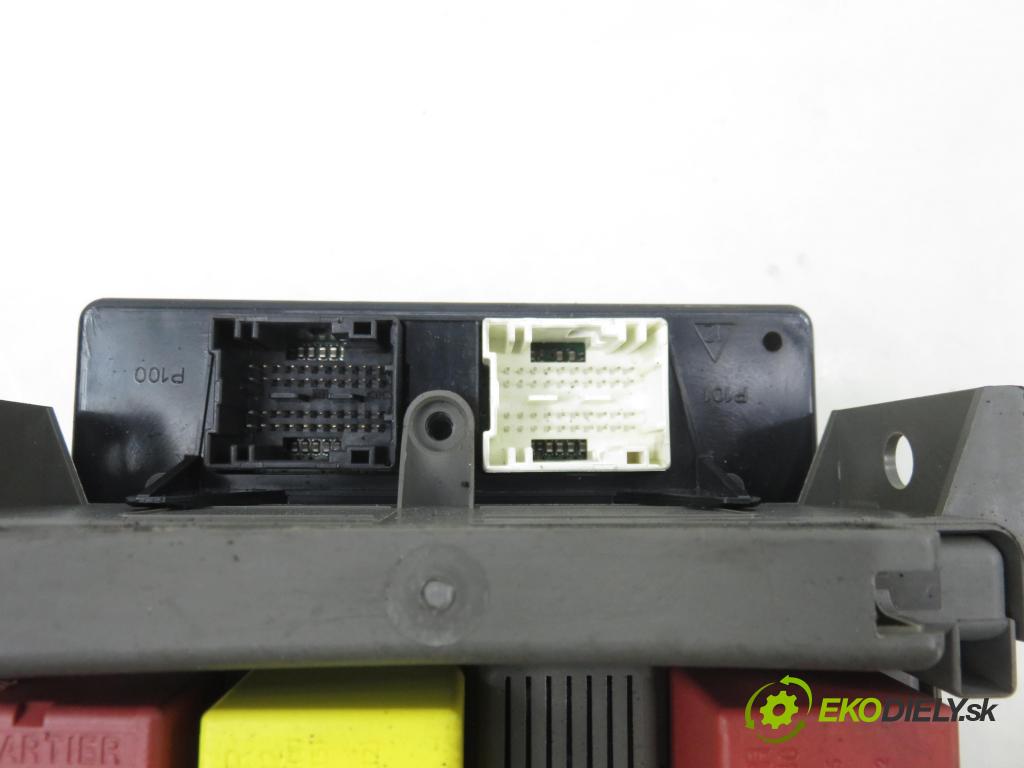 RENAULT ESPACE IV (JK0/1_) MINIVAN 2005 85,00 1.9 dCi 116 - F9Q 820 1870,00 MODUL BSI 8200447435 ; 8200491794 ; 8200500347