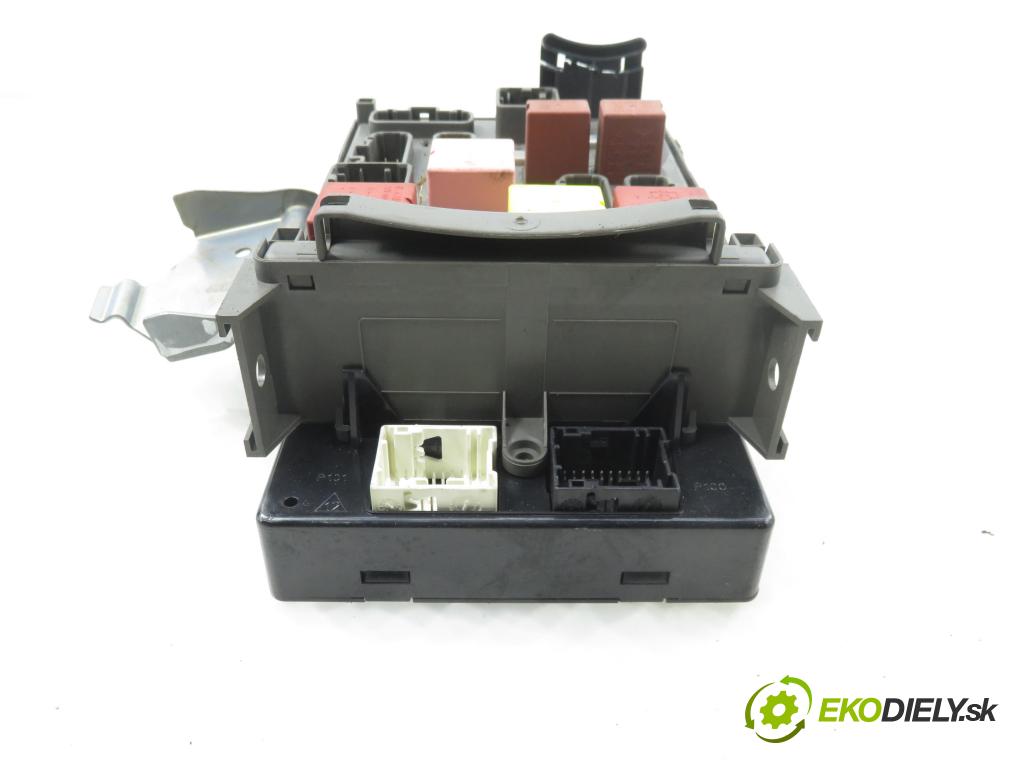 RENAULT ESPACE IV (JK0/1_) MINIVAN 2005 85,00 1.9 dCi 116 - F9Q 820 1870,00 MODUL BSI 8200447435 ; 8200491794 ; 8200500347