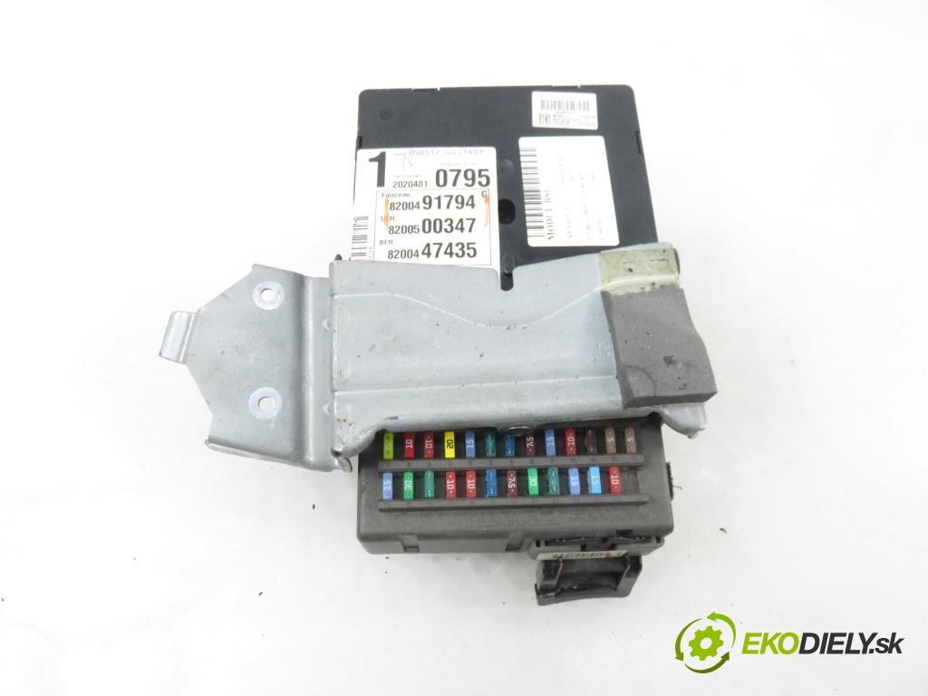 RENAULT ESPACE IV (JK0/1_) MINIVAN 2005 85,00 1.9 dCi 116 - F9Q 820 1870,00 MODUL BSI 8200447435 ; 8200491794 ; 8200500347