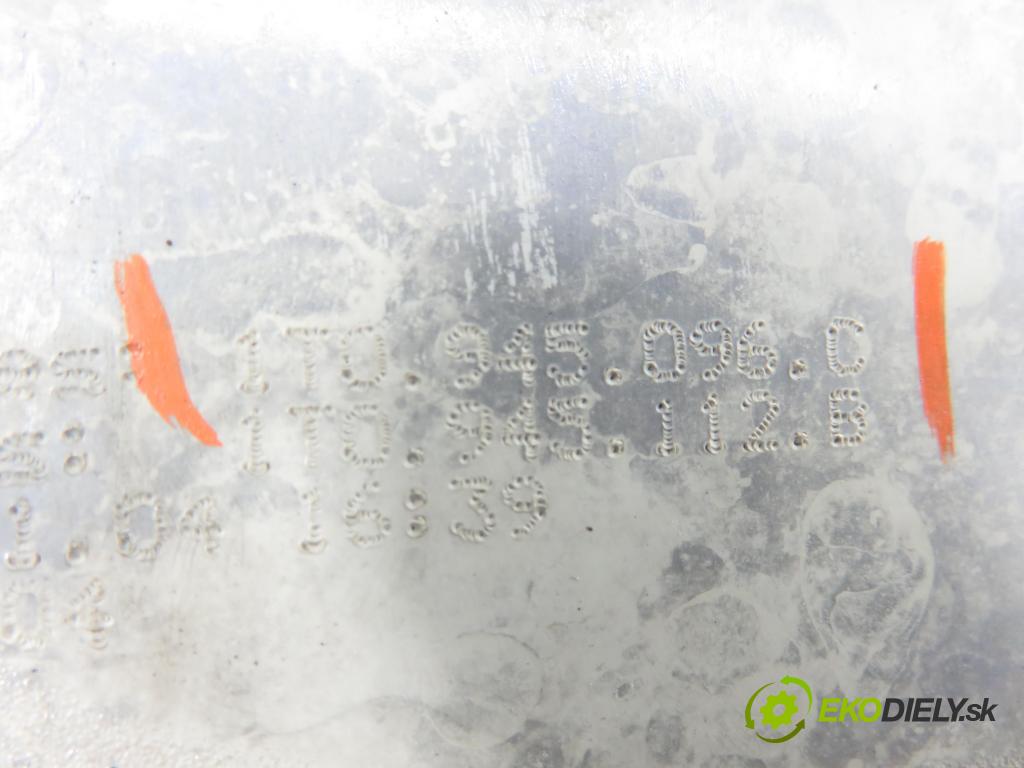 VW TOURAN (1T1, 1T2) MINIVAN 2004 74,00 1.9 TDI PD 100 - AVQ 1896,00 světlo pravé zadní 1T0945096C