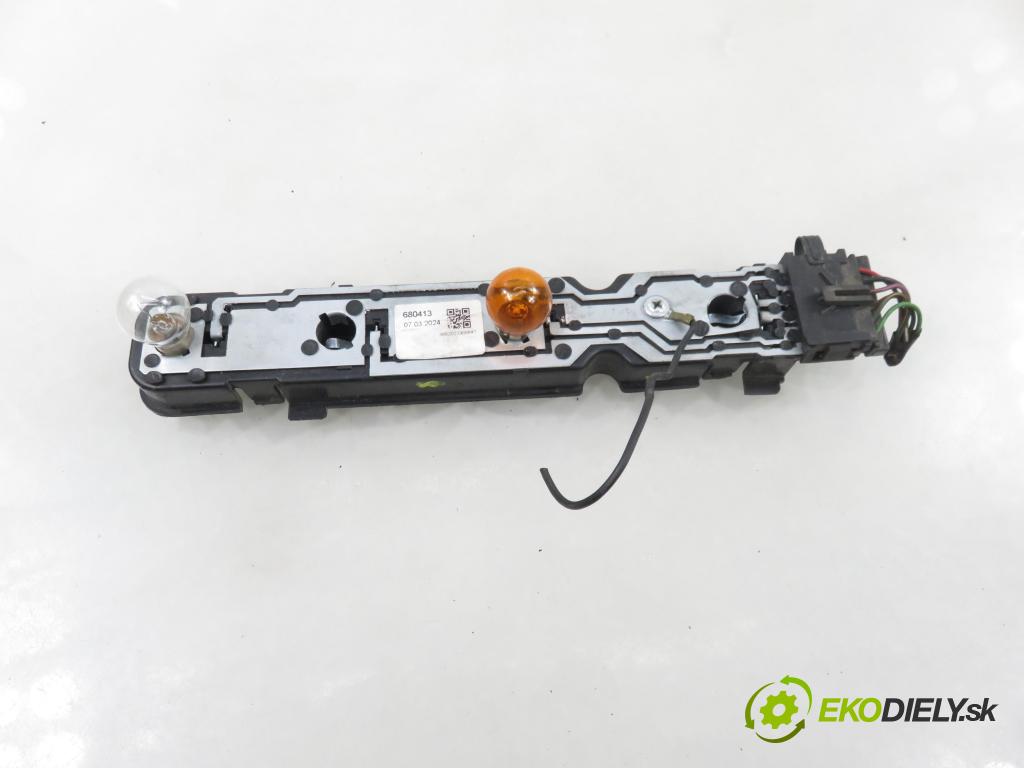 FORD TRANSIT Furgon (FA_ _) FURGON 2006 81,00 2.2 TDCi - QVFA 2198,00 vložka svetla ľavy zadné