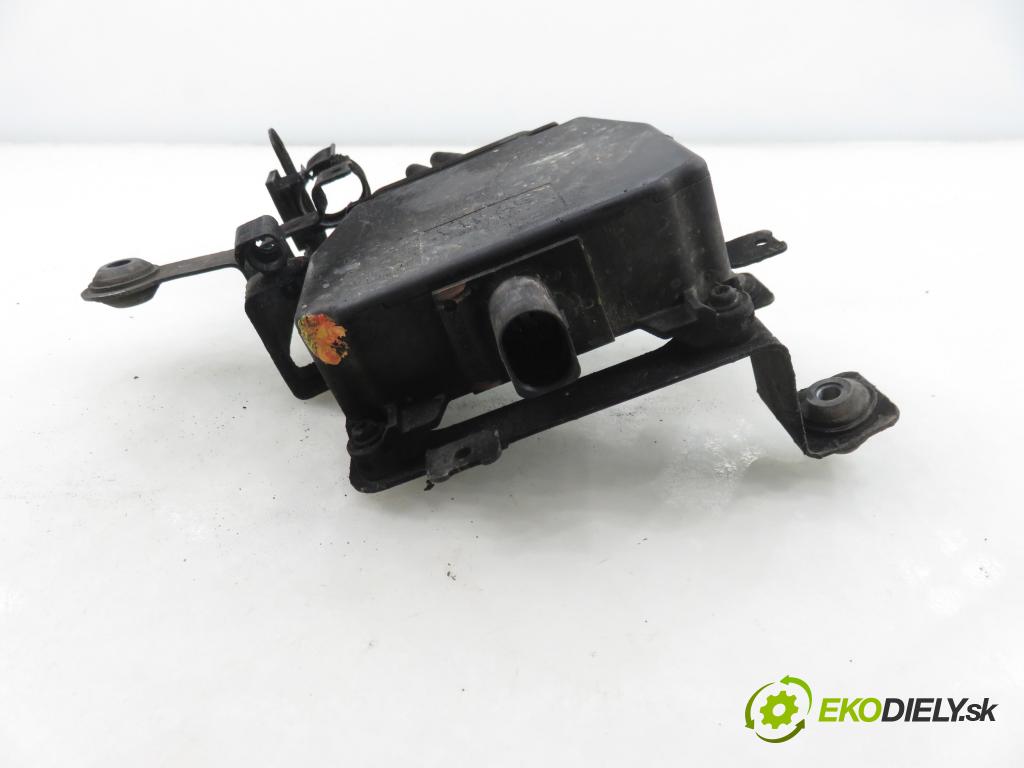 VW TOURAN (1T1, 1T2) MINIVAN 2004 74,00 1.9 TDI PD 100 - AVQ 1896,00 VENTIL magnetický 6Q0906625