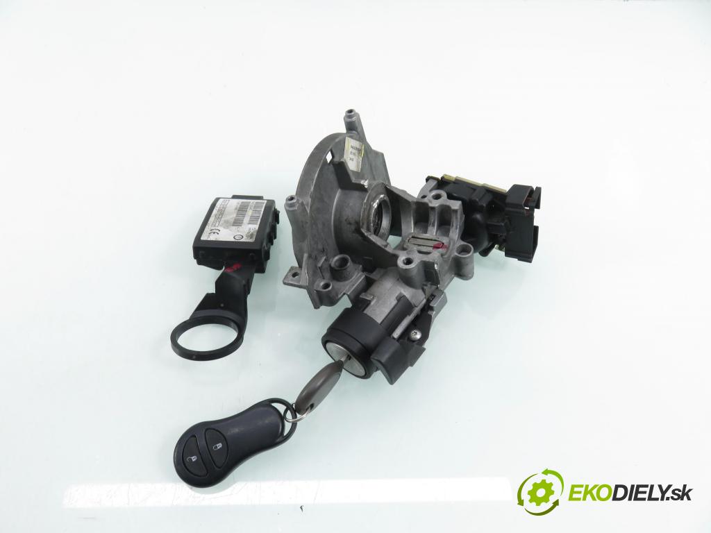 CHRYSLER PT CRUISER (PT_) MINIVAN 2001 104,00 2 - ECC 1996,00 spinačka 04690685AA ; 04671676AD (Spínacia skrinka)