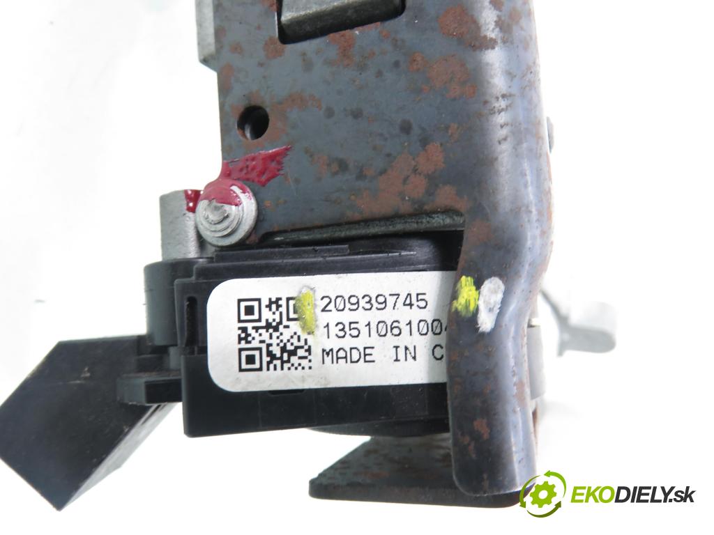 OPEL MERIVA B nadwozie wielkoprzestrzenne (MPV) (S10) MINIVAN 2008 88,00 1.4 LPG - A 14 NEL 1364,00 spinačka 13385509 ; 20939745 ; 4121694 (Spínacia skrinka)