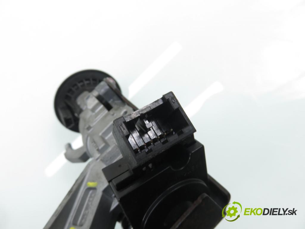 OPEL MERIVA B nadwozie wielkoprzestrzenne (MPV) (S10) MINIVAN 2008 88,00 1.4 LPG - A 14 NEL 1364,00 spinačka 13385509 ; 20939745 ; 4121694 (Spínacia skrinka)