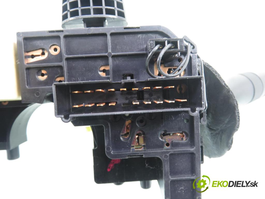 CHRYSLER PT CRUISER (PT_) MINIVAN 2001 104,00 2 - ECC 1996,00 páčka/prepínač 05073051AB