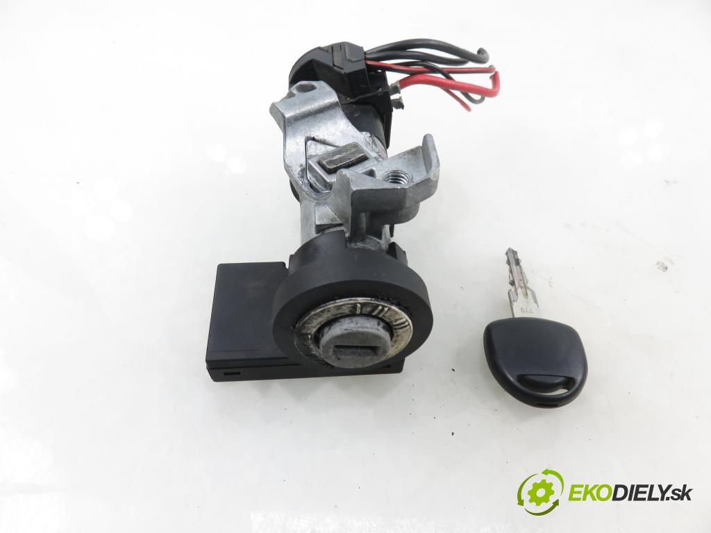 OPEL CORSA B (S93) HB 1997 40,00 1.0 i 12V 54 - X 10 XE 973,00 spínačka 90457846 ; 5WK4597 ; 24418925 (Spínací skříňka)