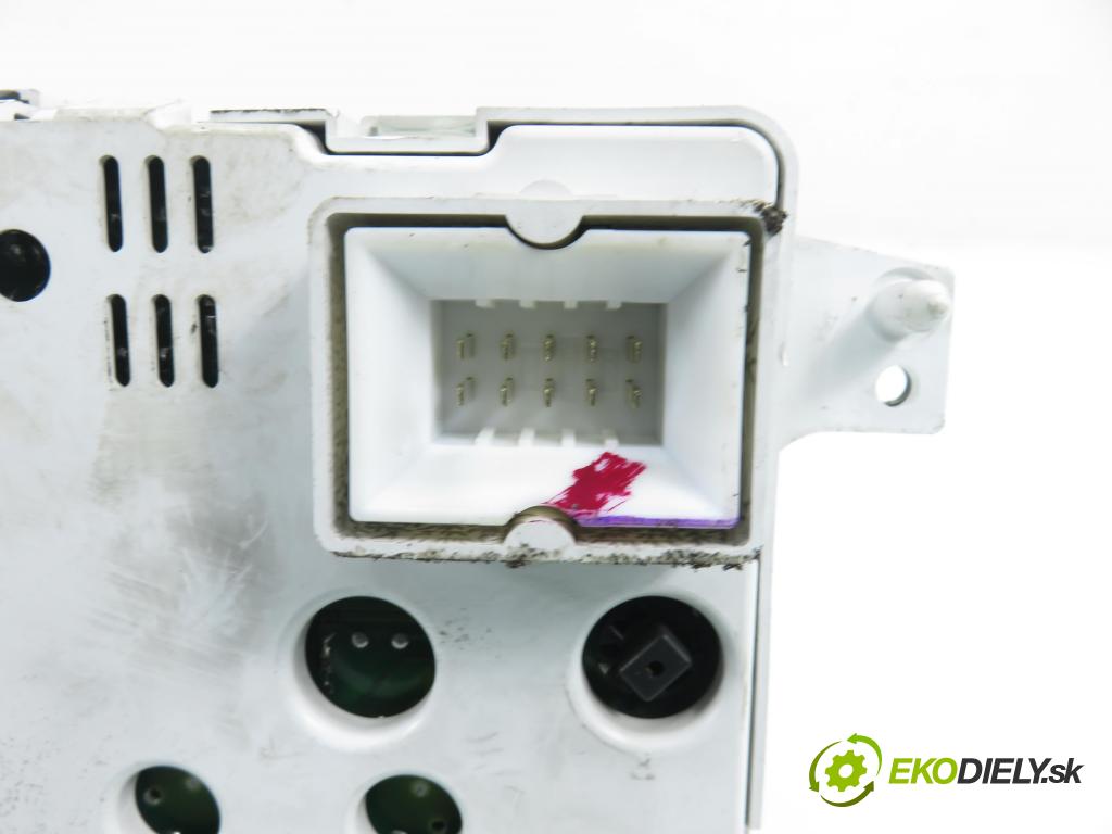 CHRYSLER PT CRUISER (PT_) MINIVAN 2001 104,00 2 - ECC 1996,00 prístrojovka elektrický 04671535AJ