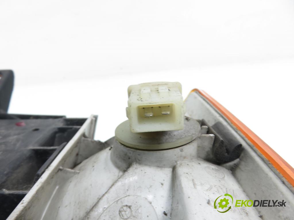 VW TRANSPORTER IV Skrzynia (70XA) FURGON 1997 55,00 2.4 D - AJA 2370,00 Svetlo PP