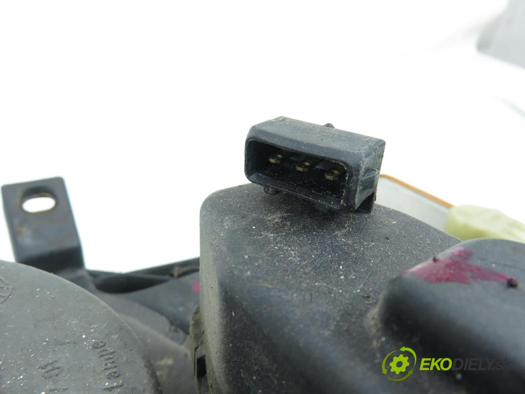 VW TRANSPORTER IV Skrzynia (70XA) FURGON 1997 55,00 2.4 D - AJA 2370,00 Svetlo PP