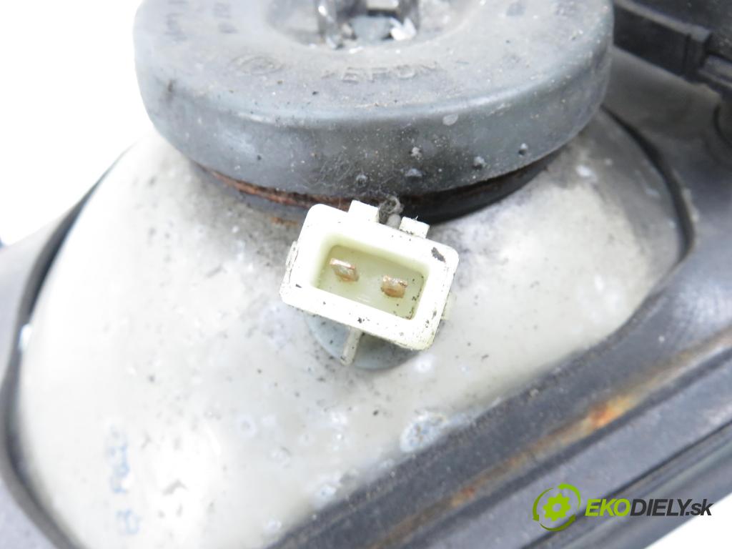 VW TRANSPORTER IV Skrzynia (70XA) FURGON 1997 55,00 2.4 D - AJA 2370,00 Svetlo PP