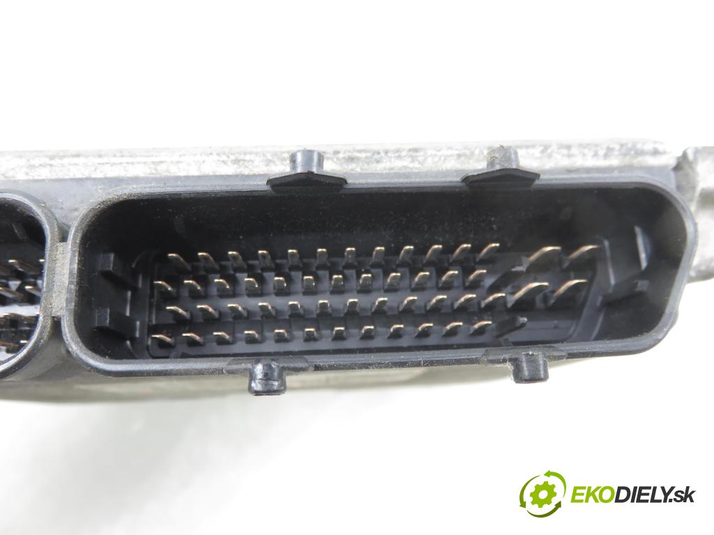 AUDI A3 (8L1) HB 1998 81,00 1.9 TDI 110 - AHF 1896,00 Riadiaca jednotka Motor 038906018BP ; 0281001848