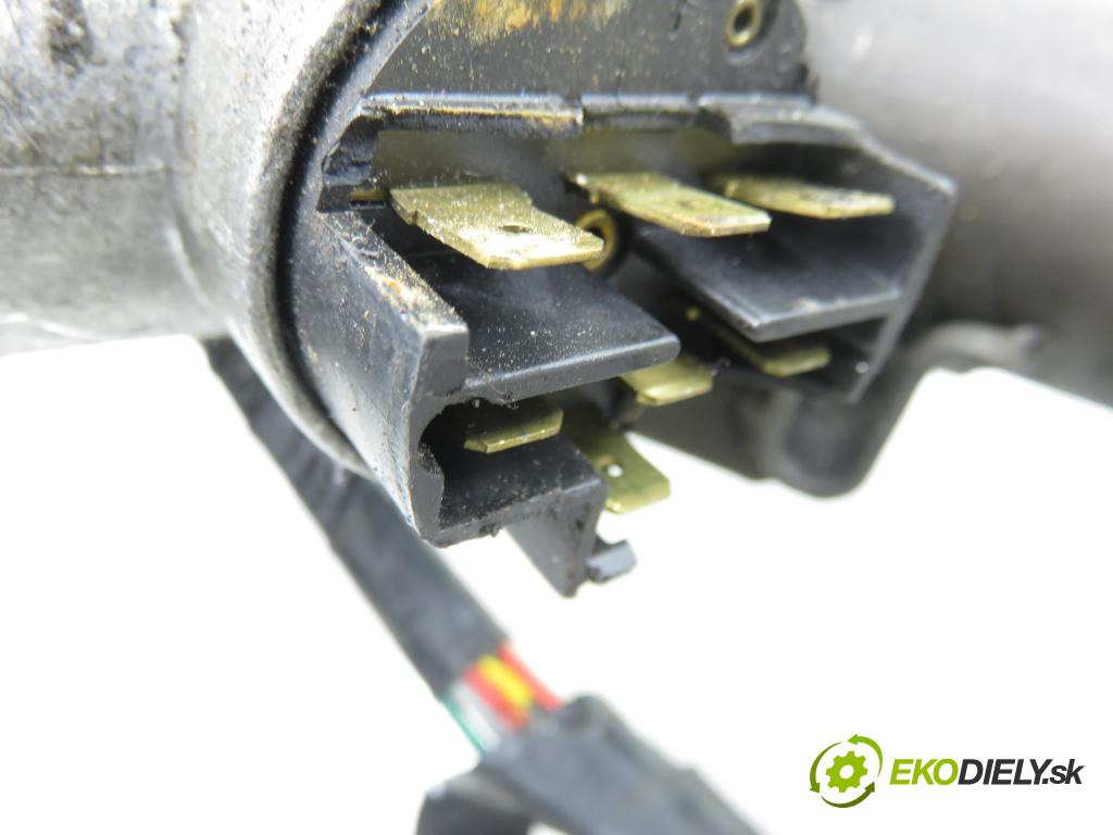 FIAT CINQUECENTO (170_) HB 1997 22,00 0.7 i (170AD) - 170 A.046 704,00 Hriadeľ, tyč volantu  (Tyč riadenia (volantu))