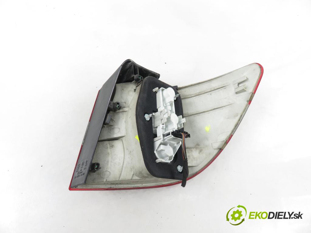 MERCEDES-BENZ KLASA B Sports Tourer (W245) MINIVAN 2006 85,00 B 170 (245.232) - M 266.940 1699,00 světlo levé zadní kufr A169820