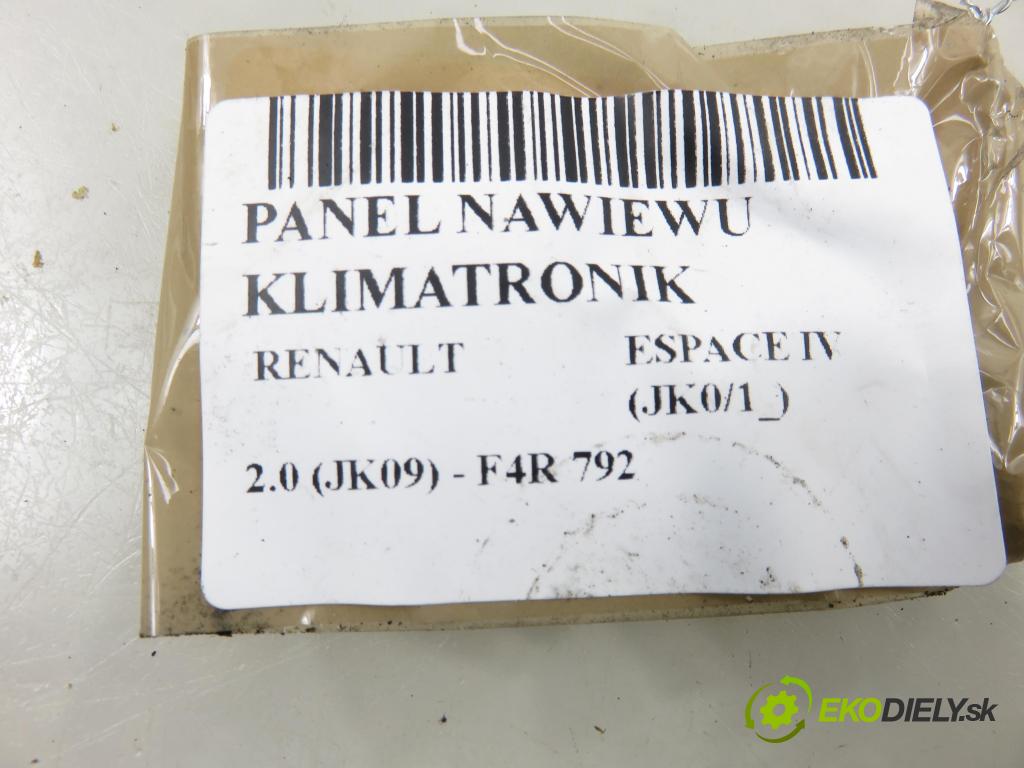 RENAULT ESPACE IV (JK0/1_) MINIVAN 2007 100,00 2.0 (JK09) - F4R 792 1998,00 Panel kúrenia KLIMATRONIK 8200367333