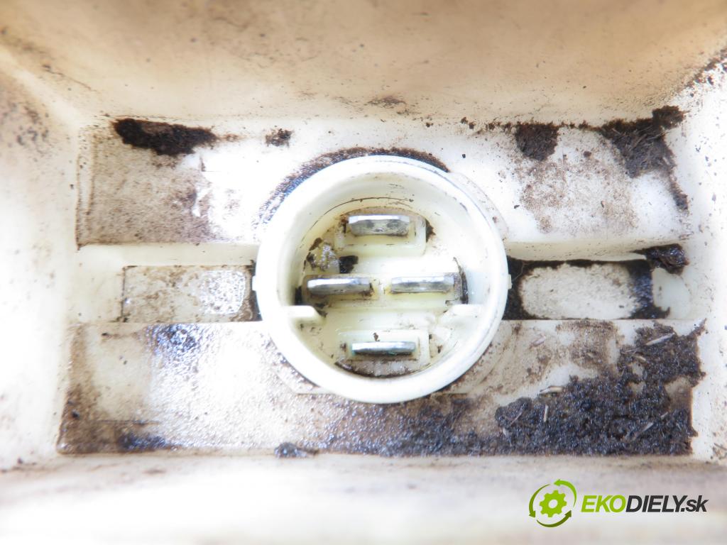 AUDI A4 (8D2, B5) SEDAN 1997 92,00 1.8 - ADR 1781,00 Pumpa paliva 8D0201319