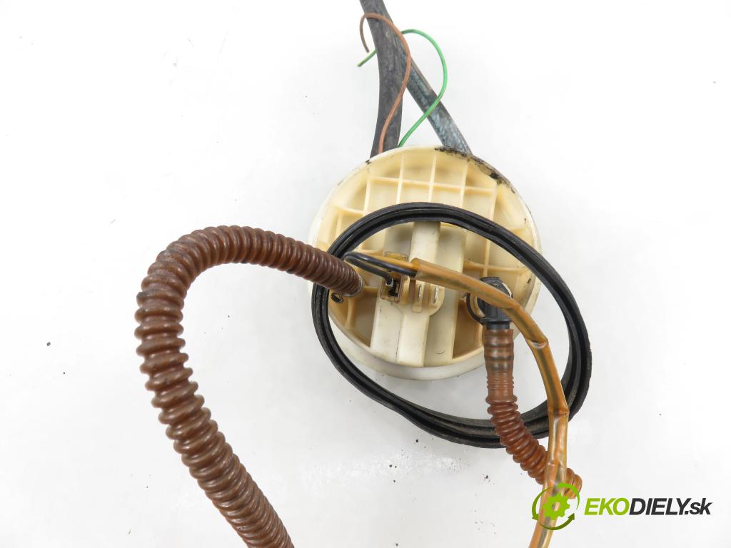 AUDI A4 (8D2, B5) SEDAN 1997 92,00 1.8 - ADR 1781,00 Pumpa paliva 8D0201319