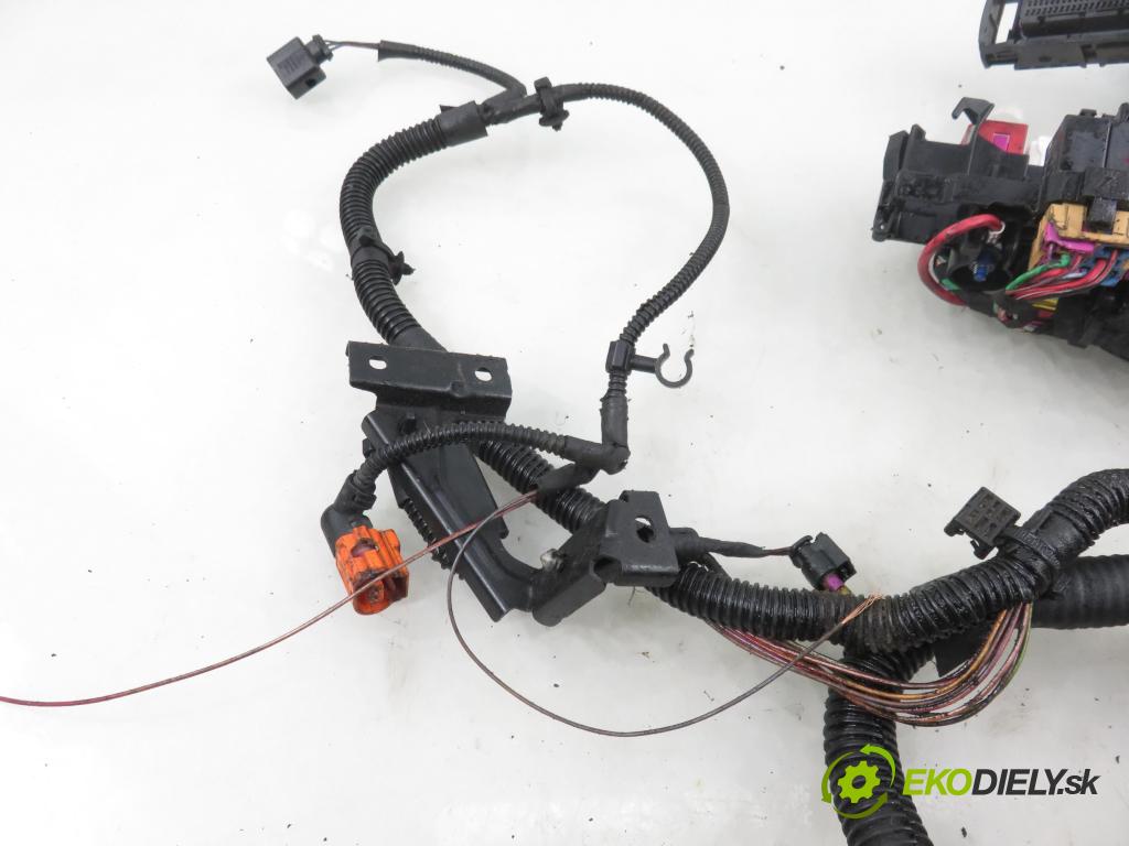 AUDI Q5 (8R) SUV 2010 176,00 3.0 TDI quattro - CCWA 2967,00 BALÍČEK: elektrická Motor