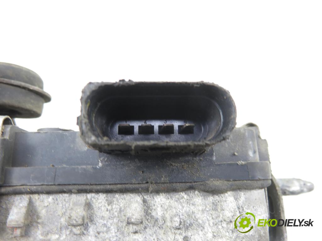 VW TOURAN (1T1, 1T2) MINIVAN 2004 74,00 1.9 TDI PD 100 - AVQ 1896,00 Motorček stieračov 0390241718