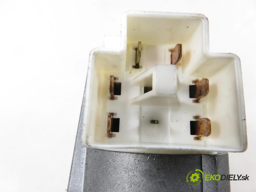 VW SHARAN (7M8, 7M9, 7M6) MINIVAN 1998 81,00 1.9 TDI 110 - AFN 1896,00 spínačka / VLOŽKY