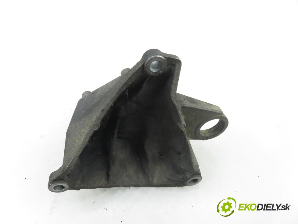 AUDI A4 (8D2, B5) KOMBI 1998 81,00 1.9 TDI 110 - AFN 1896,00 Uchytenie prevodovky 8D0399114S