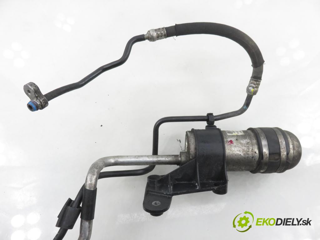 AUDI A6 (4F2, C6) SEDAN 2004 165,00 3.0 TDI quattro - BMK 2967,00 trubka klimatizace 4F0260712Q ; 4F0820189D