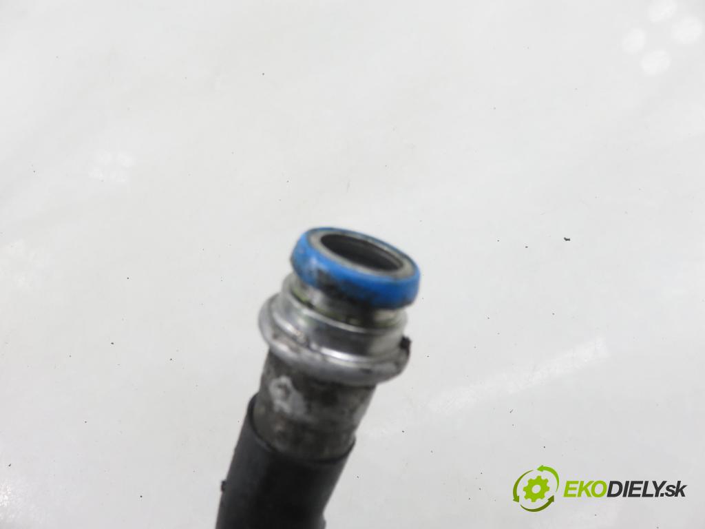 AUDI A6 (4F2, C6) SEDAN 2004 165,00 3.0 TDI quattro - BMK 2967,00 trubka klimatizace 4F0260712Q ; 4F0820189D