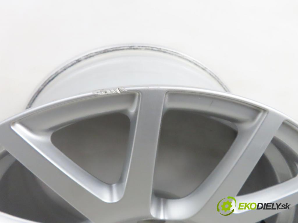 AUDI   0    disky / disk 8J0601025A