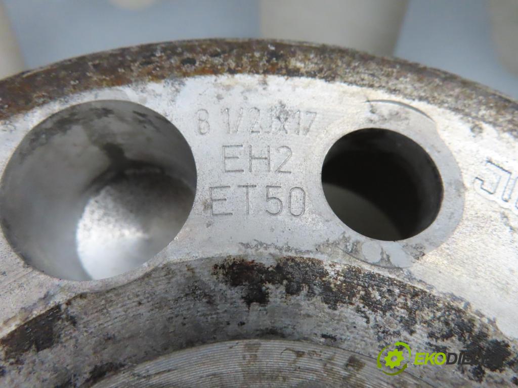 AUDI   0    disky / disk 8J0601025A