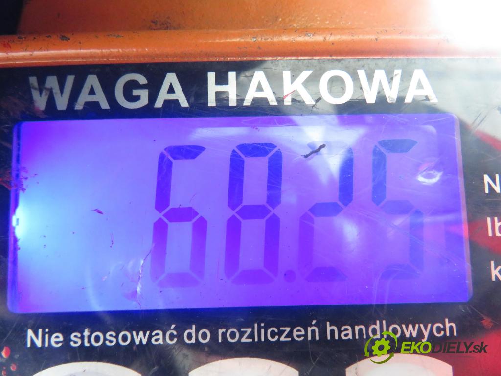 PEUGEOT 406 (8B) SEDAN 2001 66,00 2.0 HDI 90 - RHY (DW10TD) 1997,00 zadné