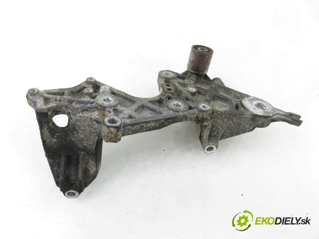 AUDI Q5 (8R) SUV 2010 176,00 3.0 TDI quattro - CCWA 2967,00 uchycení pumpy vstřikovací 059130147P