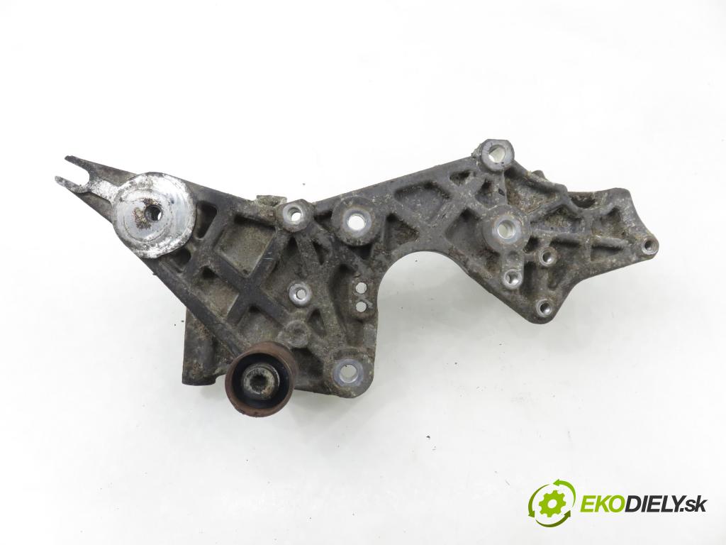 AUDI Q5 (8R) SUV 2010 176,00 3.0 TDI quattro - CCWA 2967,00 uchycení pumpy vstřikovací 059130147P