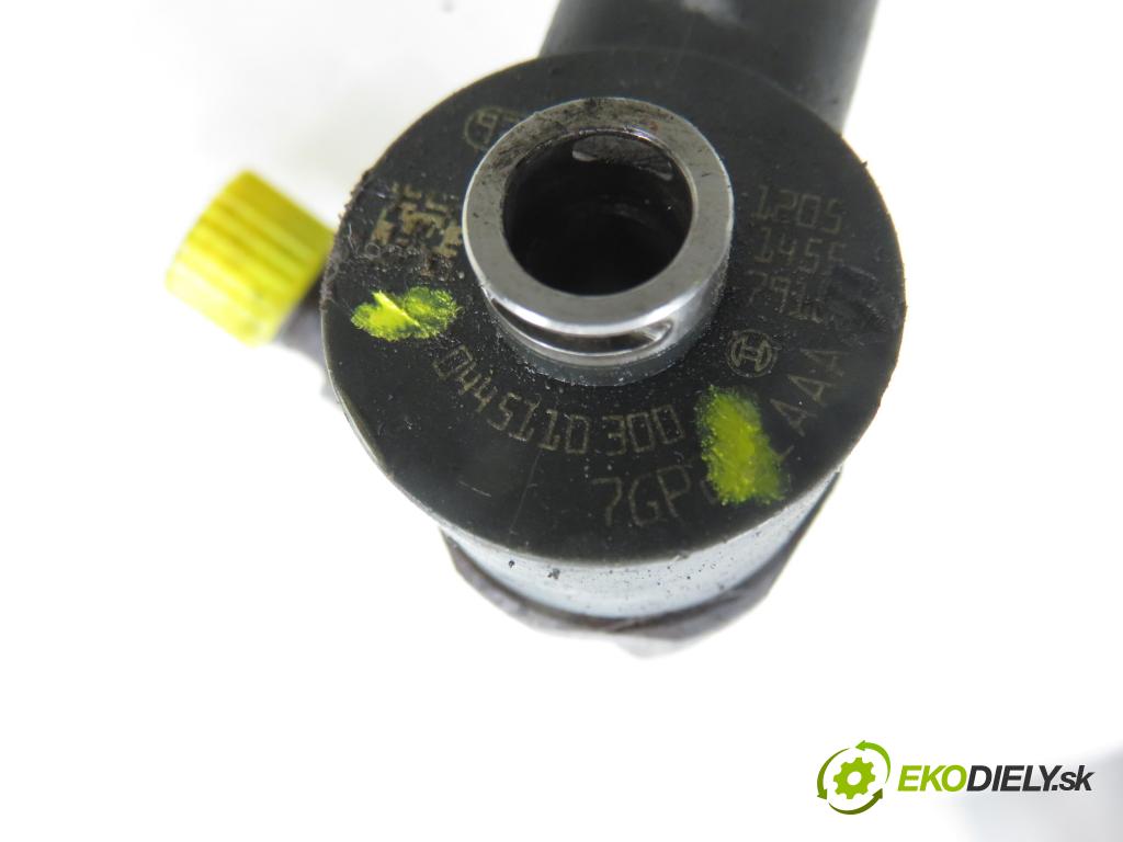 FIAT BRAVO II (198_) HB 2006 77,00 1.6 D Multijet - 198 A3.000 1598,00 vstrekovač 0445110300 (Vstrekovač paliva)