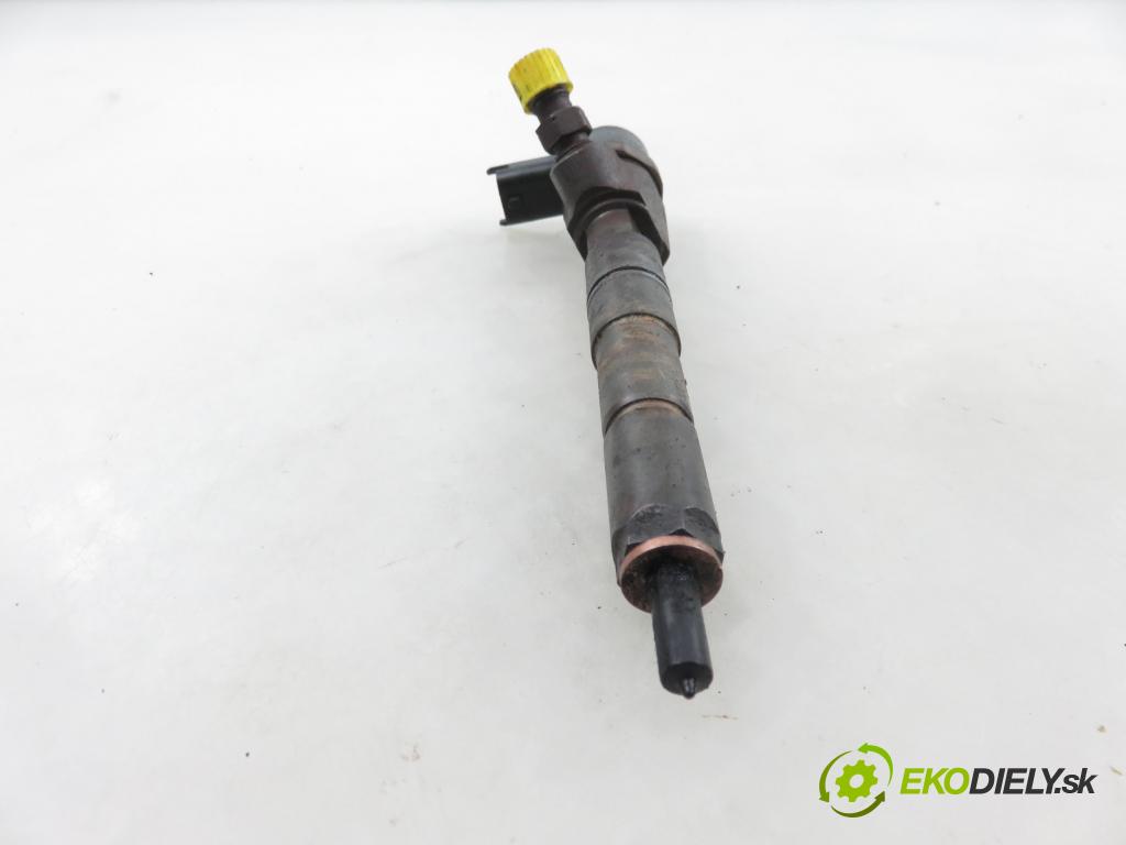 FIAT BRAVO II (198_) HB 2006 77,00 1.6 D Multijet - 198 A3.000 1598,00 vstrekovač 0445110300 (Vstrekovač paliva)